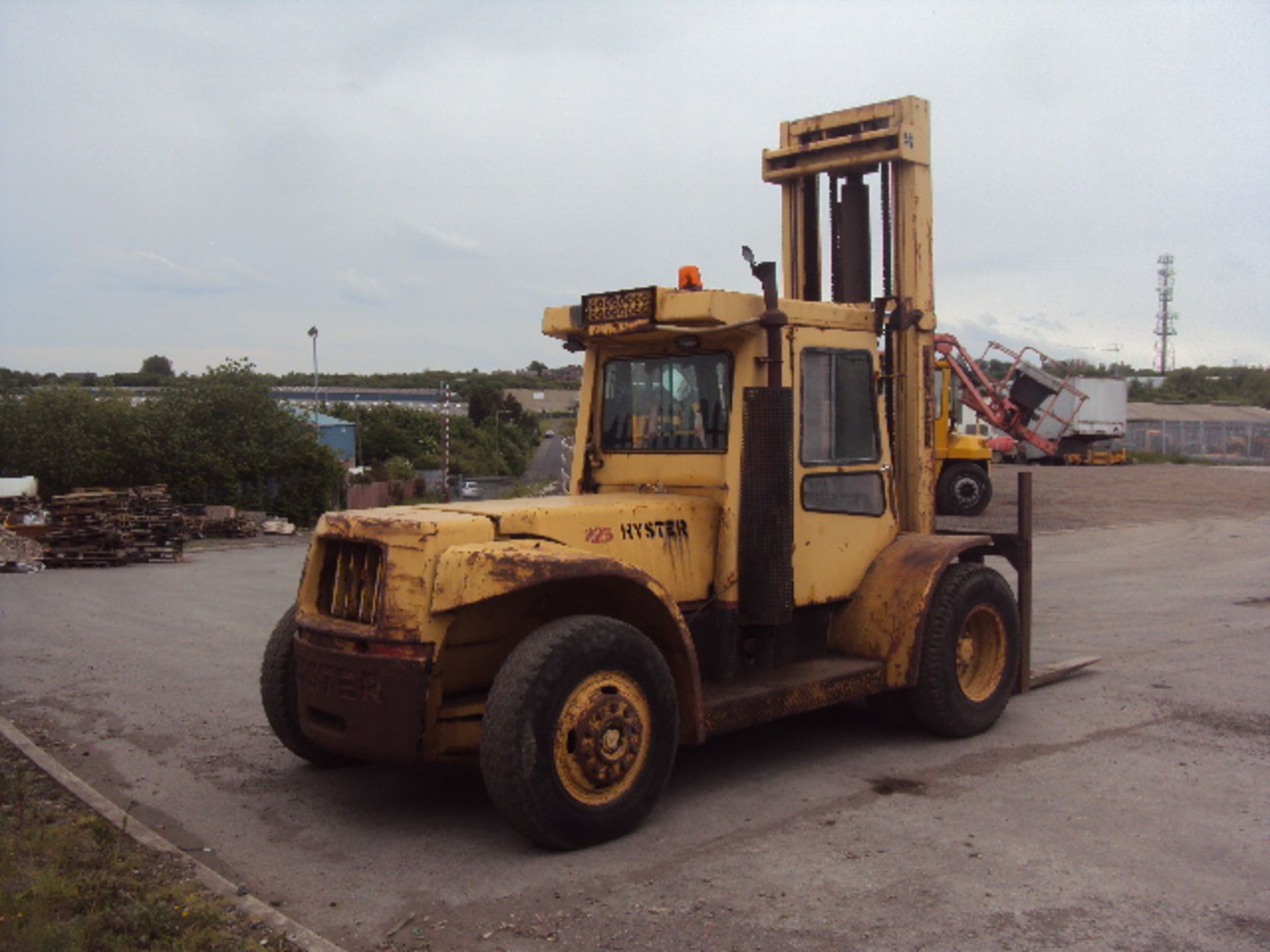 HYSTER H225 10t diesel driven forklift truck S/nC7A1660Z with dual wheels & duplex mast (RDL) - Image 4 of 6