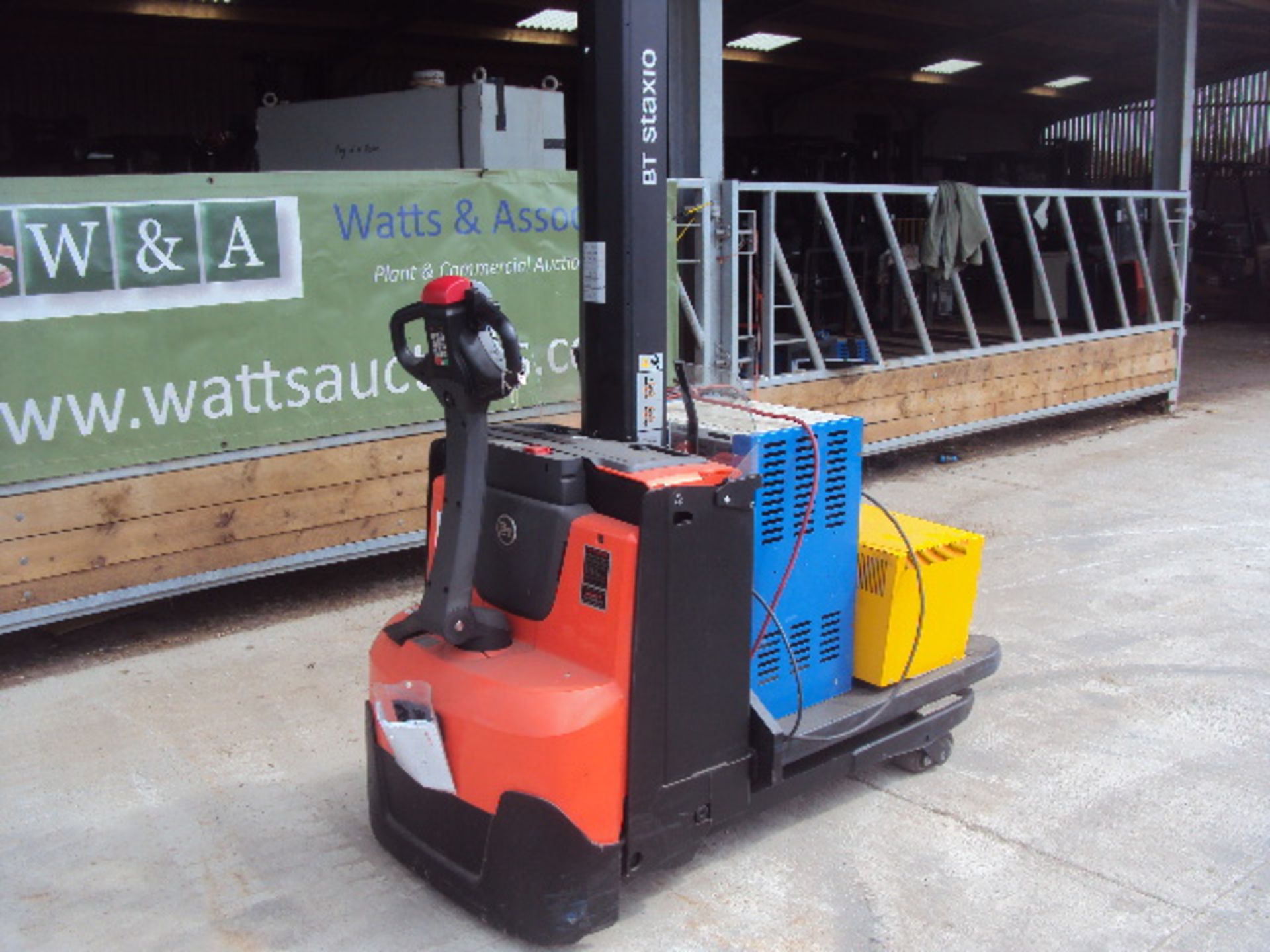 2009 BT Staxio 2t battery driven high lift pallet truck S/n: 6084478 with charger (RDL) - Image 2 of 5