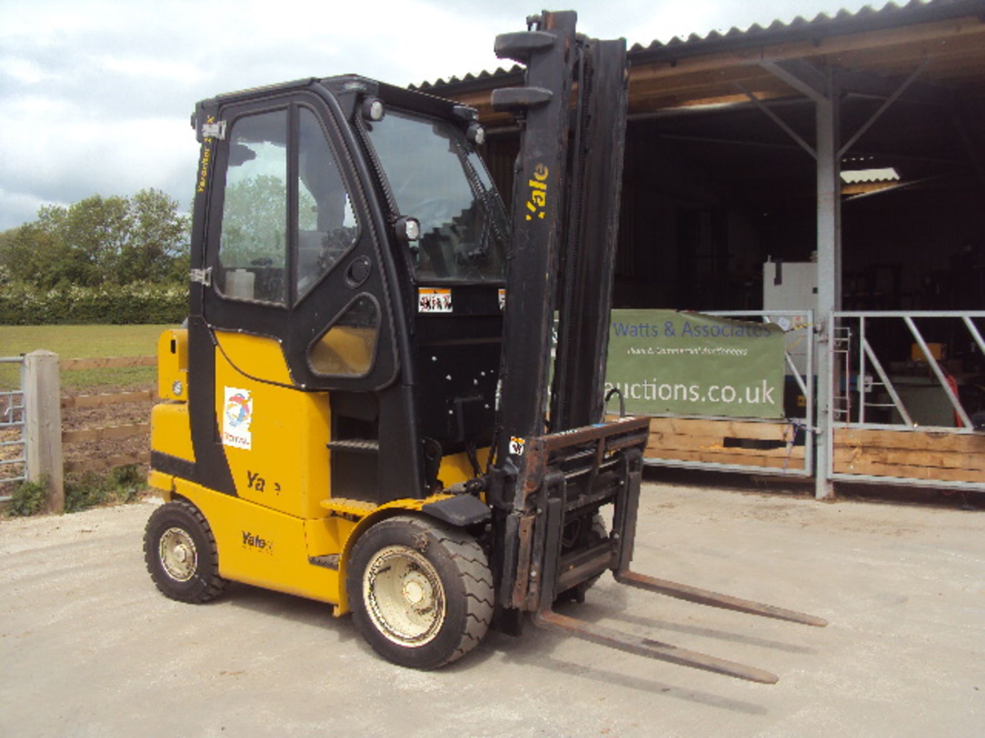 2008 YALE GNP25VX 2.5t LPG driven forklift truck S/n: B875B18326F (4554 recorded hours) with