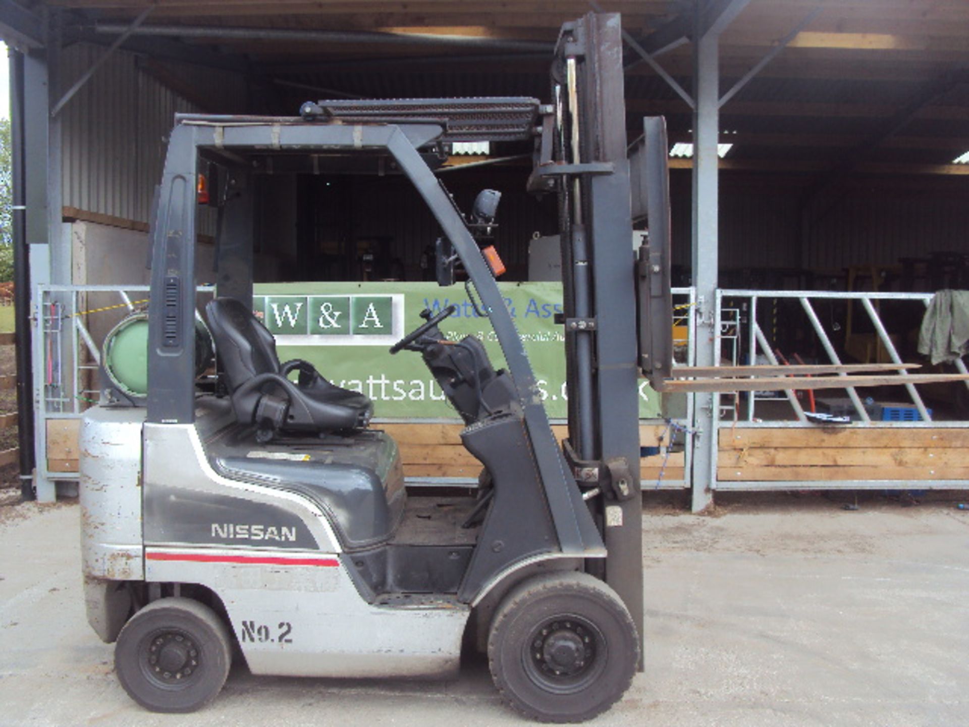 2009 NISSAN EBT-PIF15 1.5t gas driven forklift truck S/n: PIF1A15D with duplex mast (RDL) - Image 7 of 7