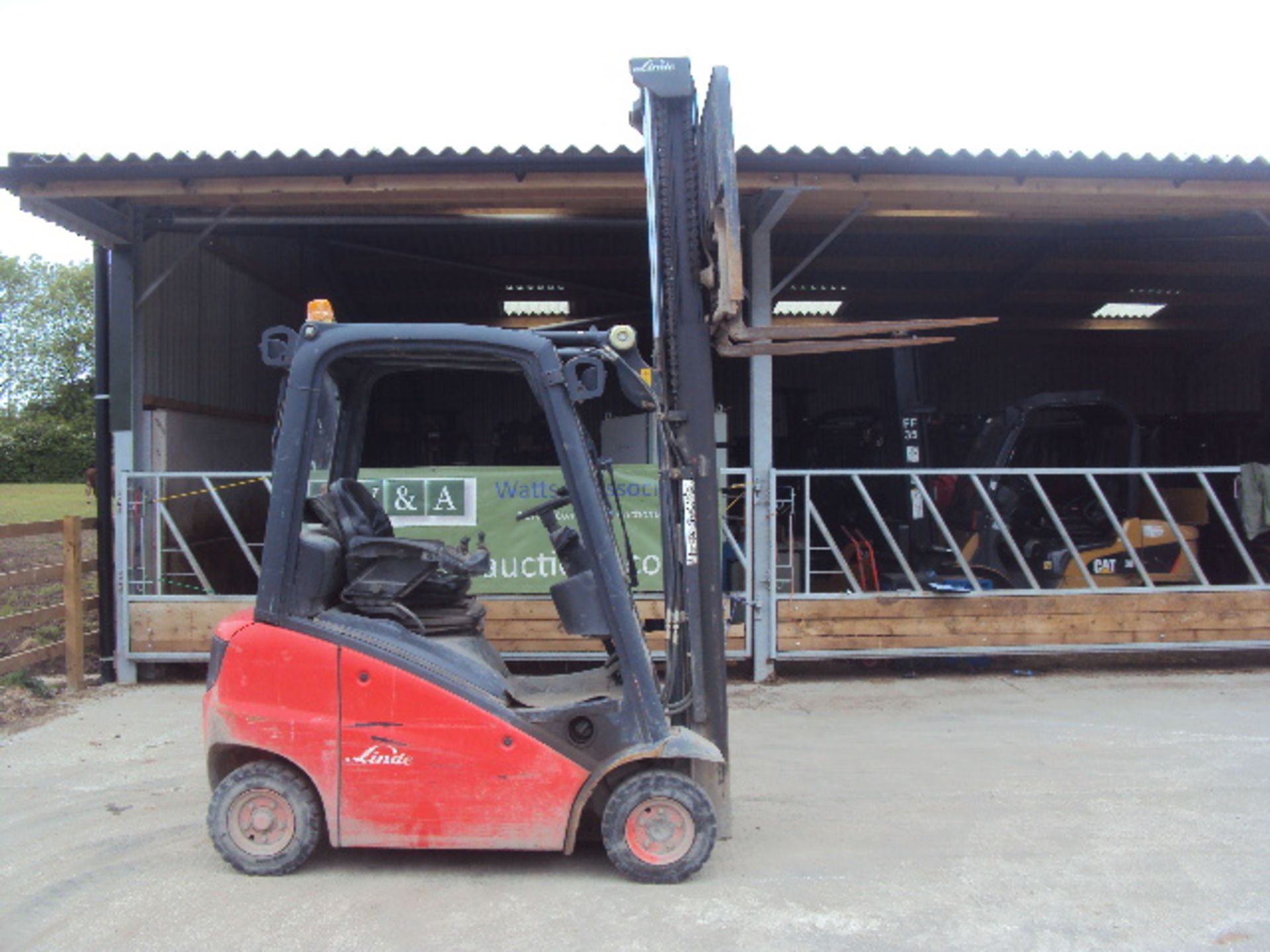 2007 LINDE H16 1.6t diesel driven forklift truck S/n: H2X391V02312 (1904 recorded hours) with duplex - Image 9 of 9