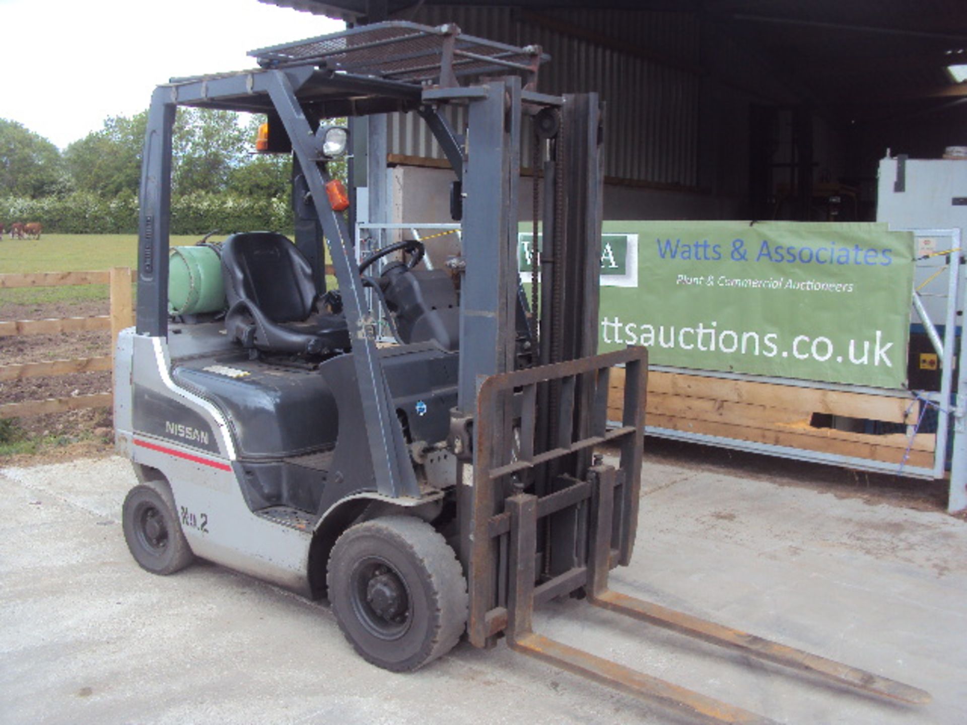 2009 NISSAN EBT-PIF15 1.5t gas driven forklift truck S/n: PIF1A15D with duplex mast (RDL)