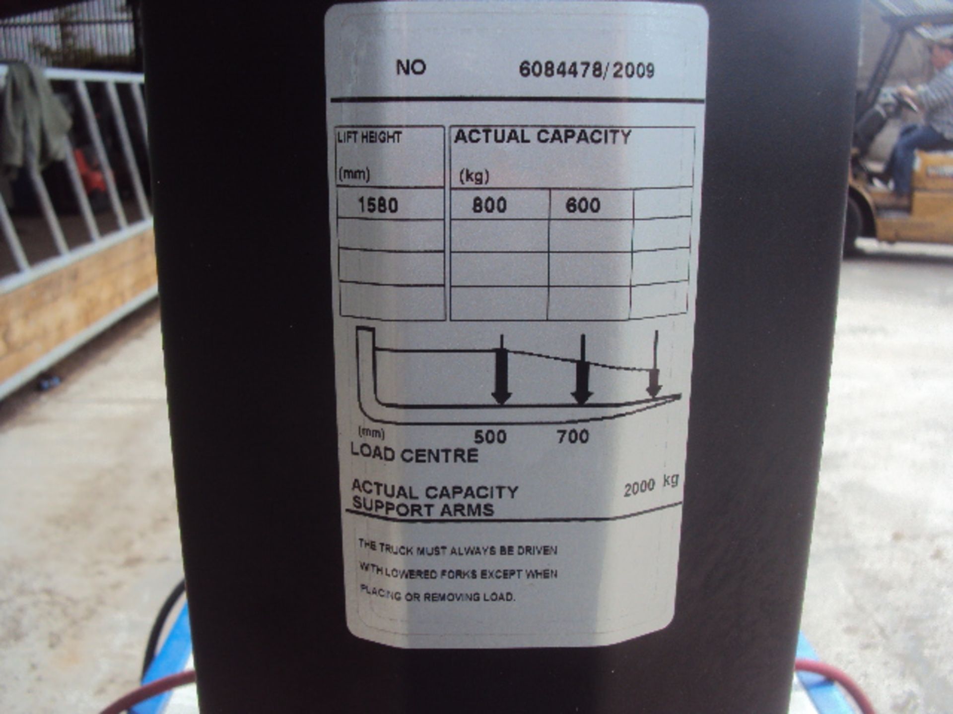 2009 BT Staxio 2t battery driven high lift pallet truck S/n: 6084478 with charger (RDL) - Image 4 of 5