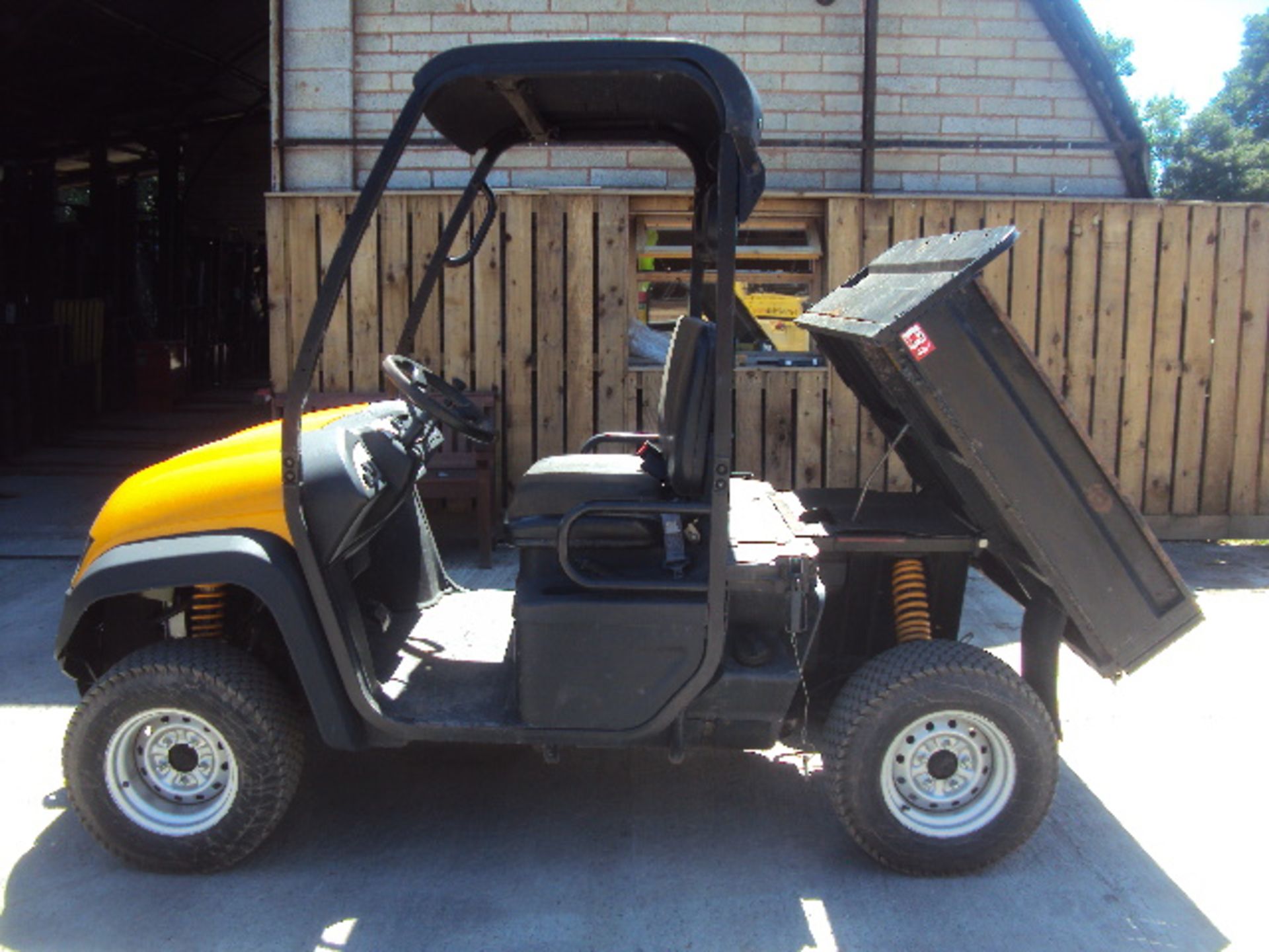 2012 JCB WORKMAX 4x4 diesel driven utility tipper S/n: E01630030 (223 recorded hours) with manual - Image 5 of 6
