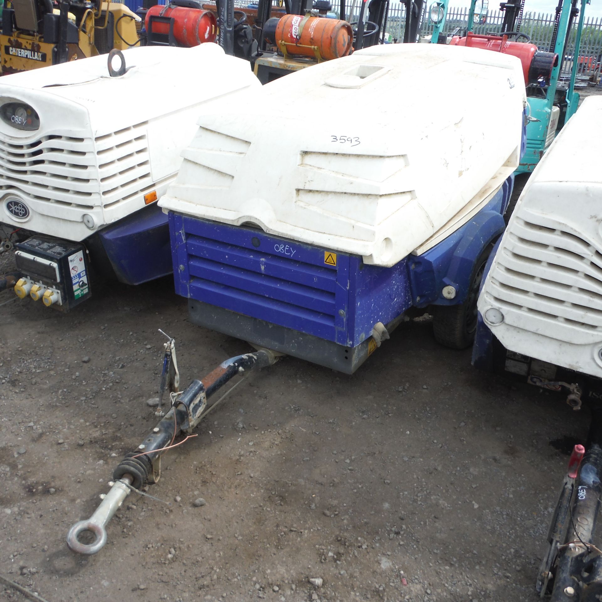 2011 ATLAS COPCO XAS 67 compressor (3071334) (RMA)