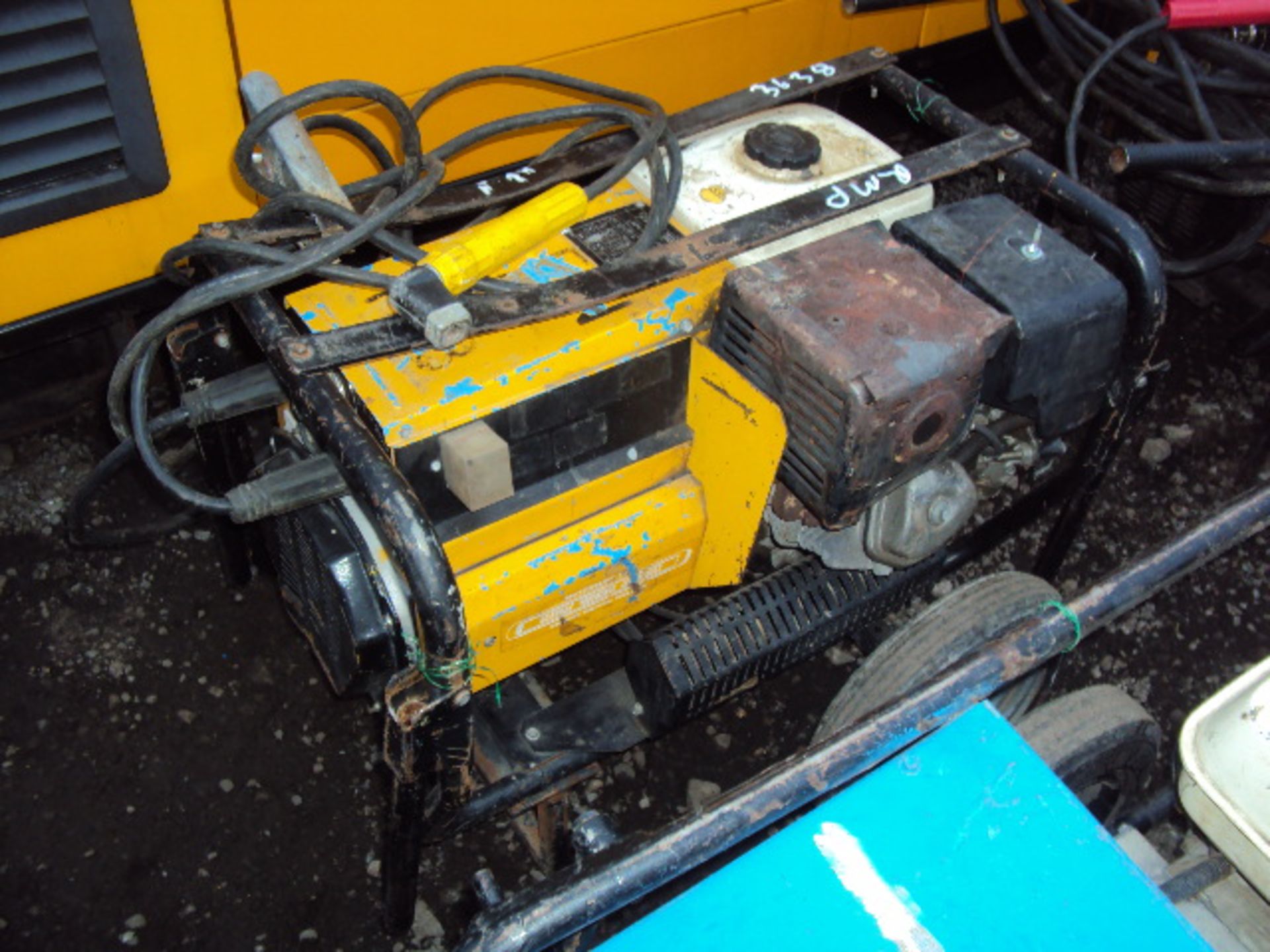 GENSET MPM5-225 petrol driven welder generator c/w leads (RMP)