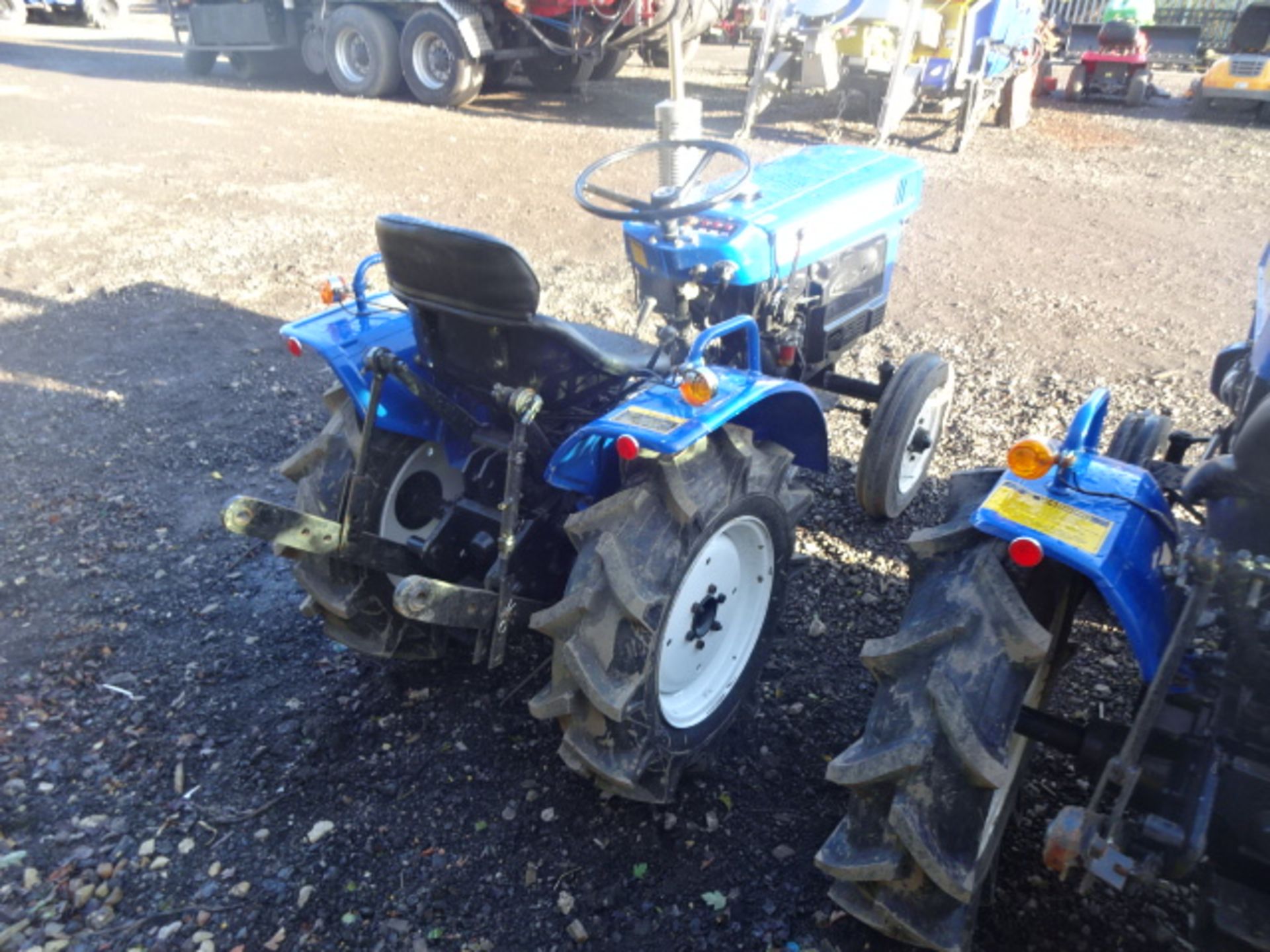 ISEKI TX1510 3-cylinder 2wd compact tractor, 535 hours c/w 3-point linkage & pto (R&D) - Image 4 of 4