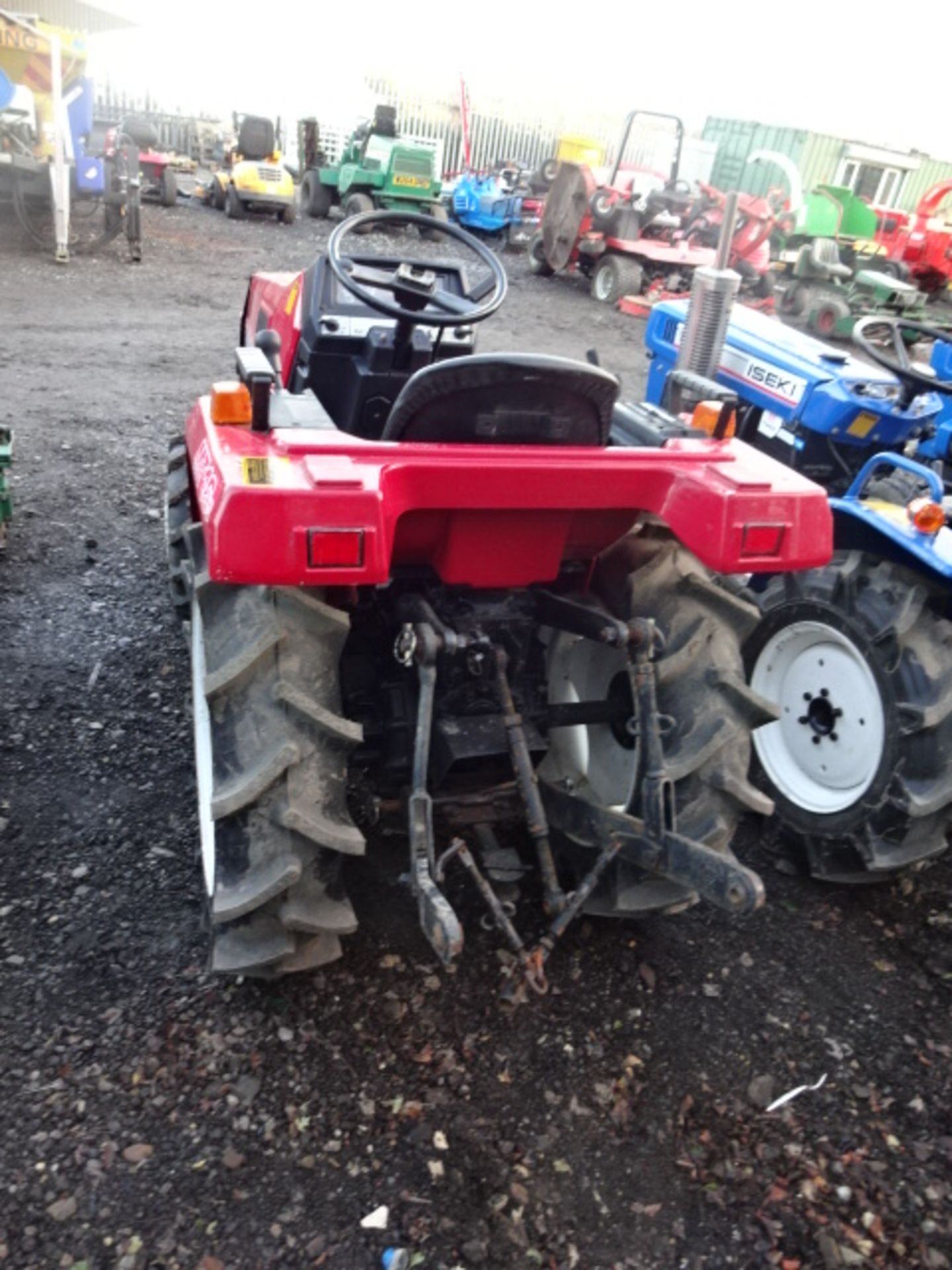 MITSUBISHI MT16D 4wd tractor c/w 3 point linkage & pto, 828 hours (R&D) - Image 3 of 4