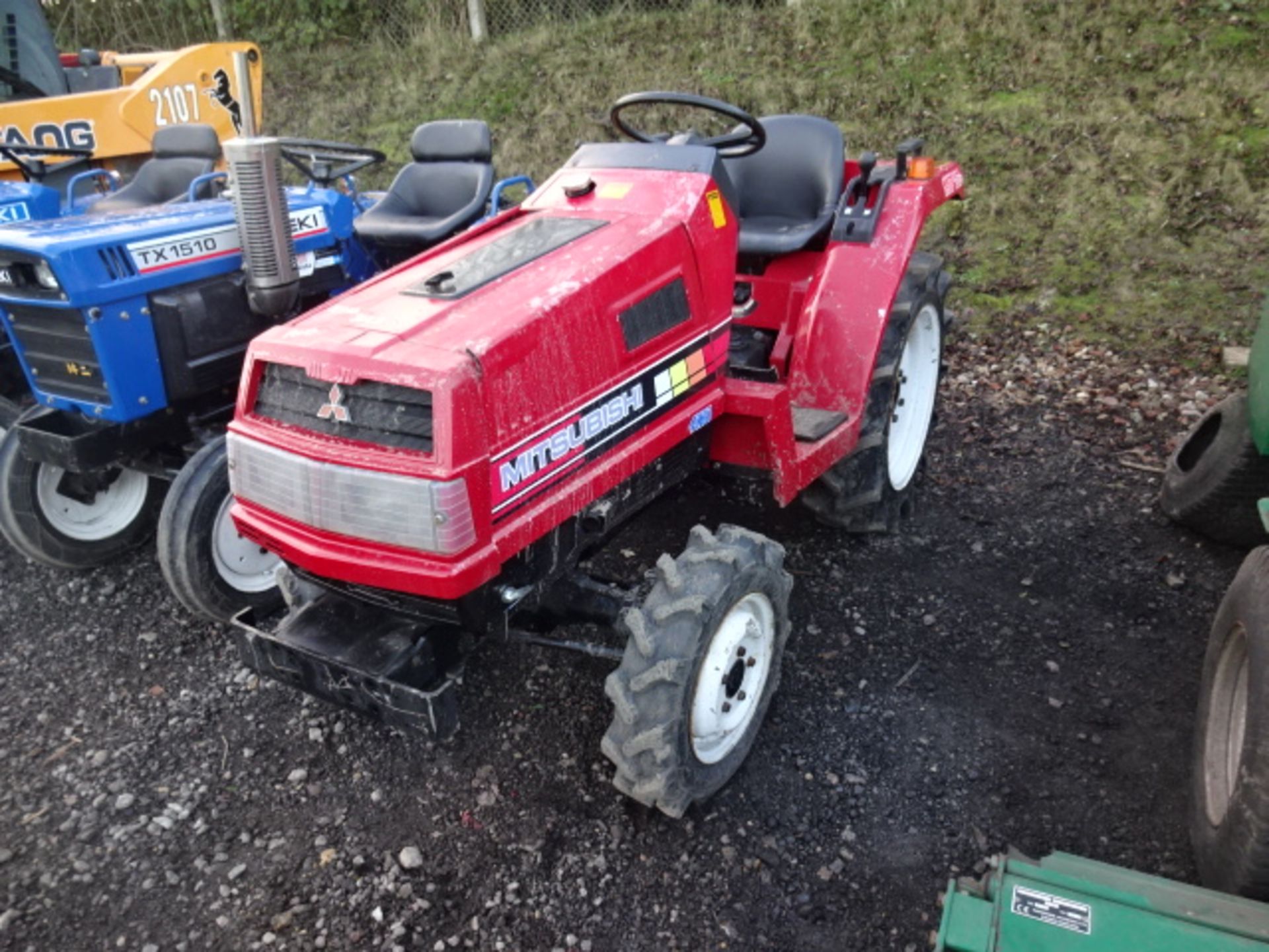 MITSUBISHI MT16D 4wd tractor c/w 3 point linkage & pto, 828 hours (R&D) - Image 2 of 4