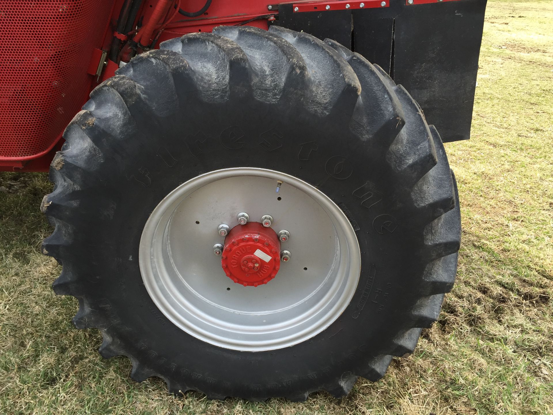 1996 IH 2188 combine, 3800 hrs, 4 whl drive, yield monitor, straw chopper, field tracker CORN HEAD - Image 6 of 14