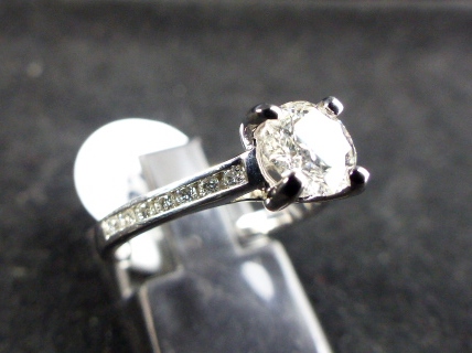 18 ct white gold 0.75 ct diamond solitai