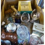 Mixed box of glass and ceramics