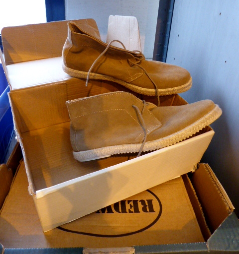 Box of as new gents footwear including safety work boots