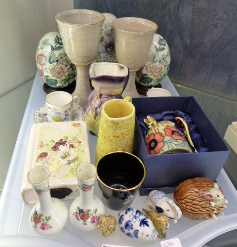 Tray of mixed ceramics including three decorative eggs