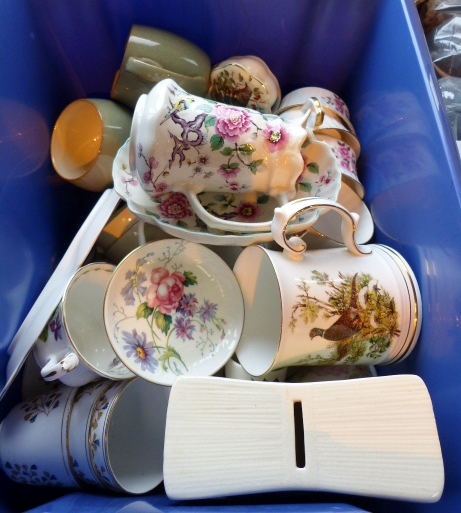 Box of mixed ceramics and china