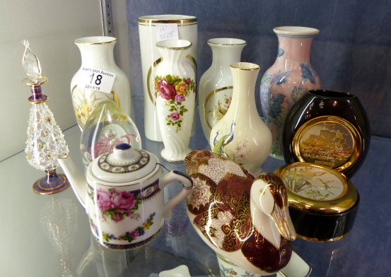 Small selection of ceramic and glass including Worcester