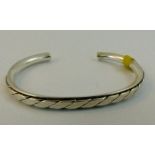 Sterling silver solid open fancy bangle 18g