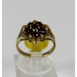 9 ct gold vintage garnet flower ring,