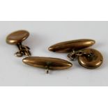 Damaged 9 ct gold cufflinks, 3.