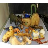 Large quantity of animal figures, glass,