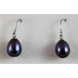 Silver freshwater lilac pearl earrings