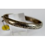 Silver vintage engraved bangle