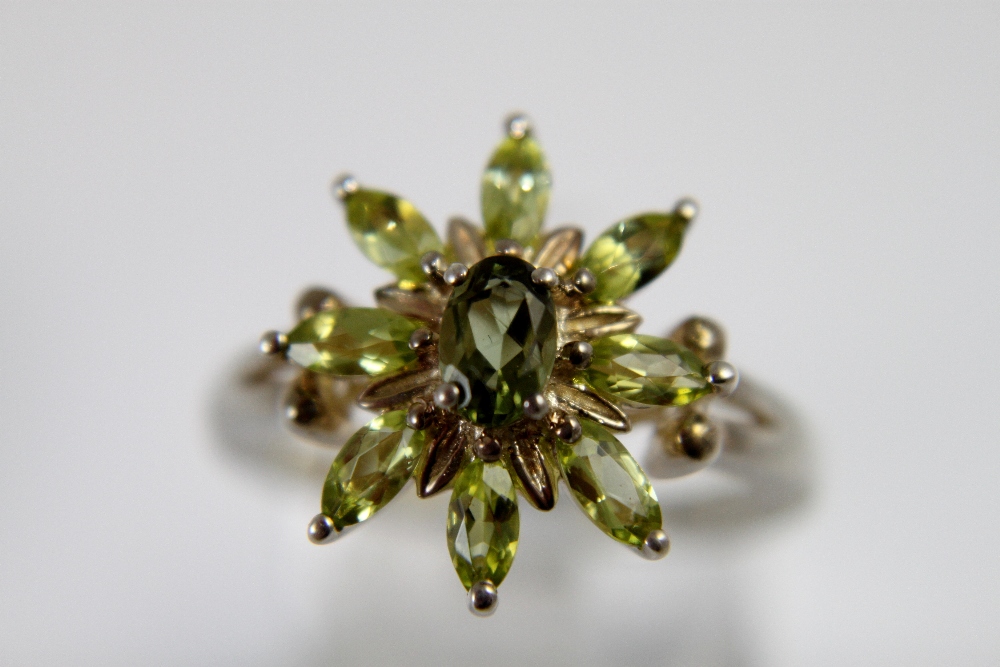 925 silver peridot set fancy ring