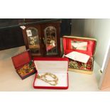 Musical jewellery box and quantity of costume jewellery