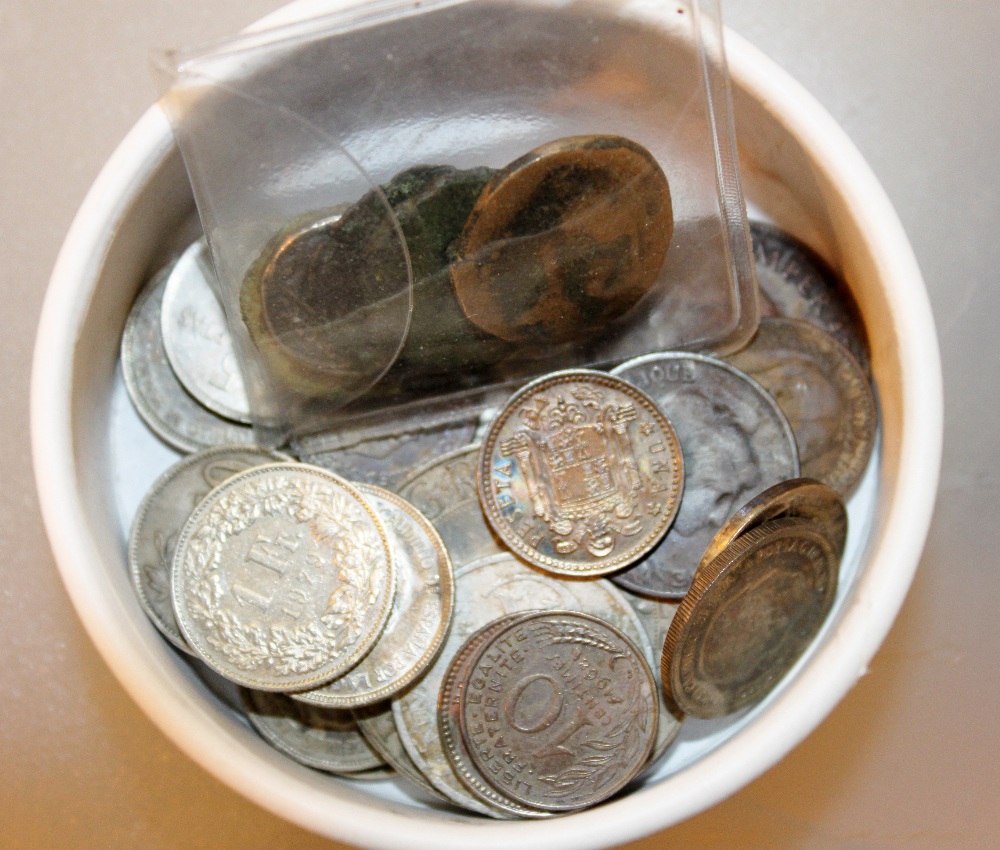 Box of mixed British and foreign coinage