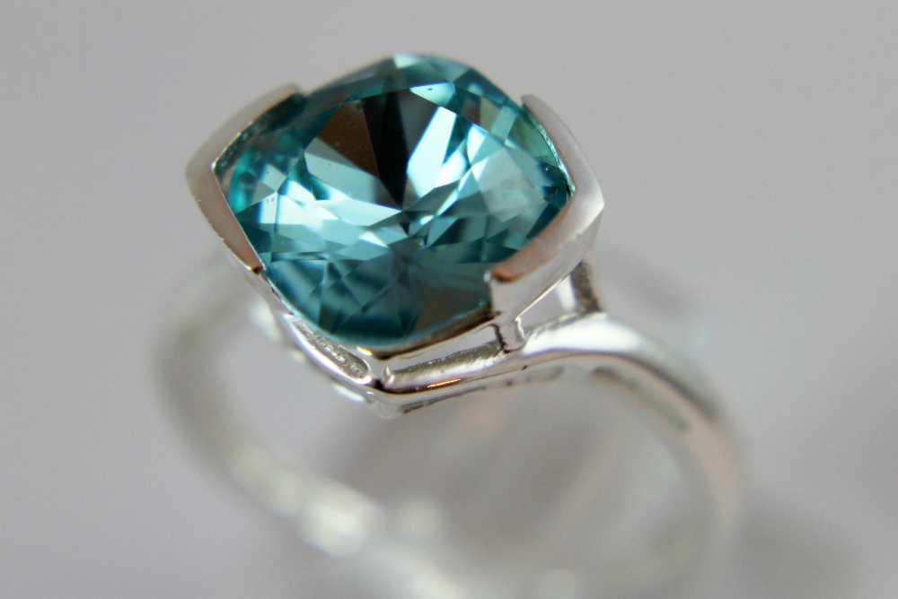 Silver Swarovski turquoise ring,