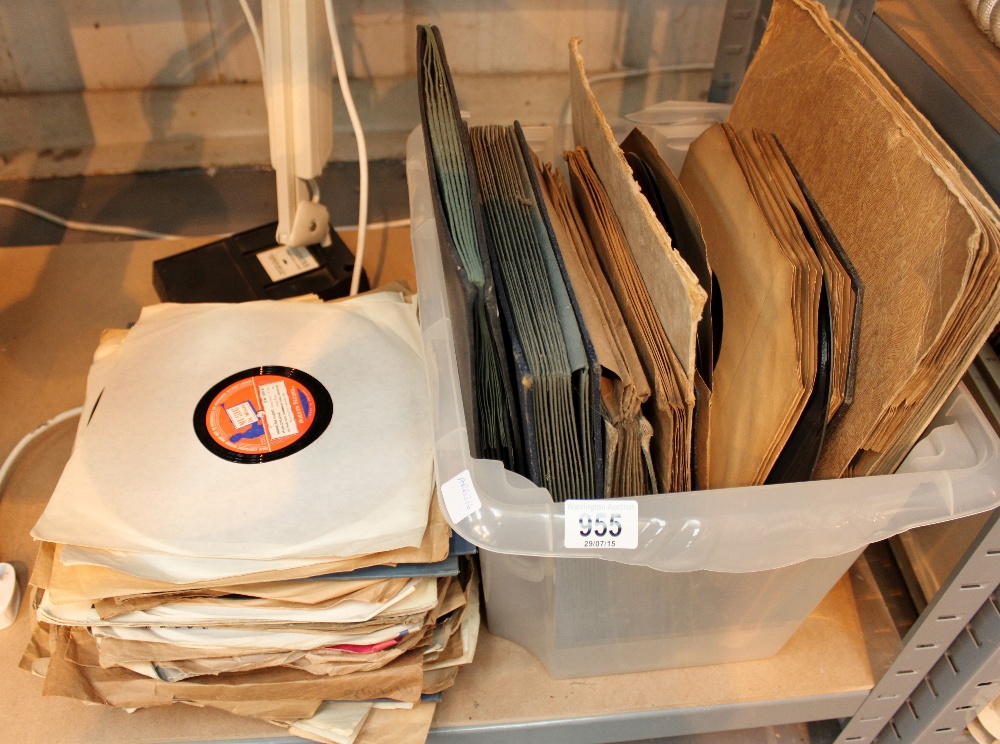 A large quantity of 78 records
