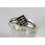 Fancy 925 silver stone set ring