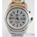 Gents Seiko kinetic stainless steel wristwatch with white dial