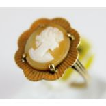 9 ct gold vintage cameo ring