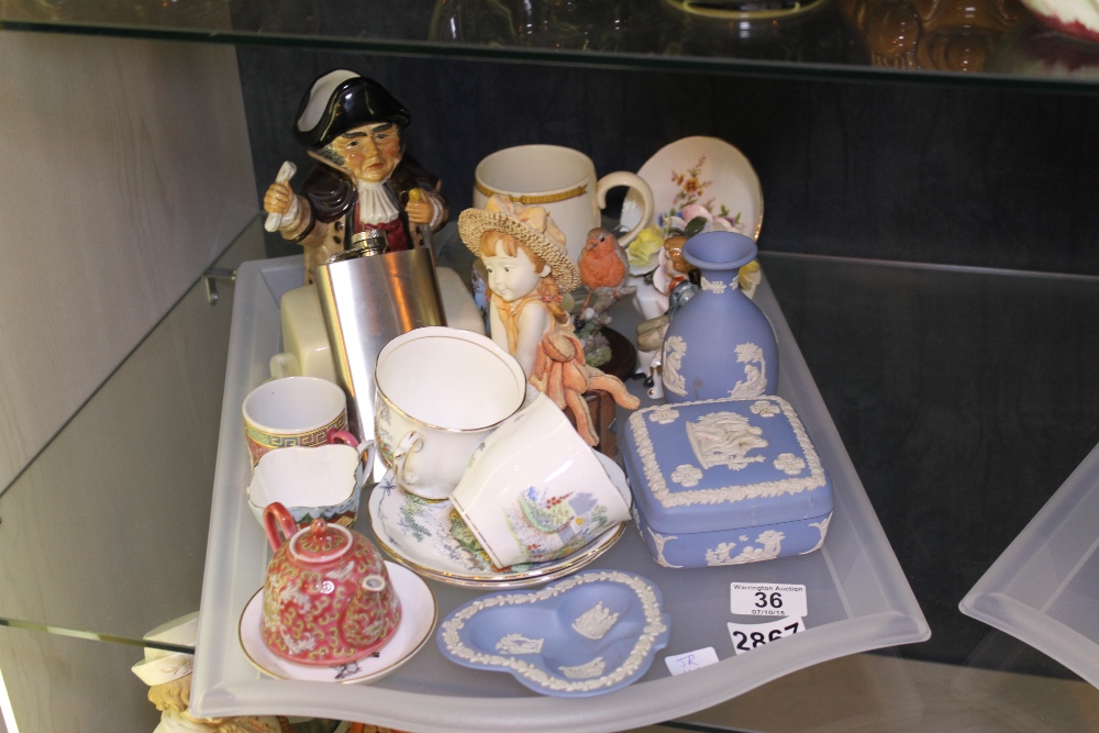 Tray of ceramics including Wedgwood