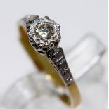 18 ct yellow gold and platinum antique diamond ring,