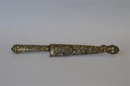 A Continental 800 standard silver and gold overlay dagger in matching sheath. Est. £60 - £70.