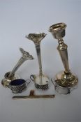 Various silver mounted items. Est. £10 - £15.