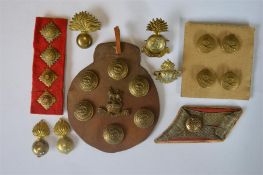 Good grenade badges together with attractive First Royal Devon Yeomanry buttons etc. Est. £30 - £