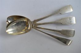 A group of four various serving spoons. Approx. 265 grams. Est. £30 - £40.