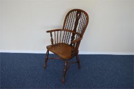 A good Antique elm windsor chair. Est.£60 - £70.