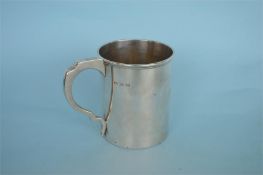 A good Victorian plain pint mug. London 1839. By EE&JW. Approx. 385 grams. Est. £280 - £320.