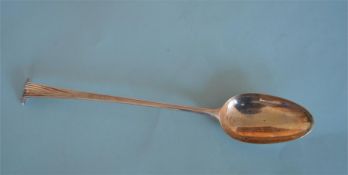 A Georgian basting spoon with scroll finial. London. By WF. Approx. 97 grams. Est. £80 - £100.