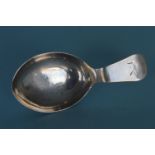 Small antique caddy spoon. Birmingham. 1802. By Cocks and Betteridge. Est. £70 - £80