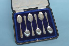 A heavy set of six OE teaspoons. Sheffield. By CB&S. Approx. 70 grams. Est. £20 - £30.