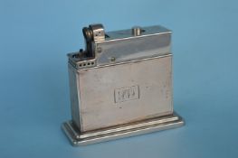 A heavy large plated table lighter. Est. £80 - £12