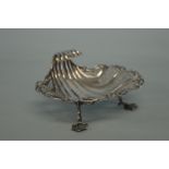 An attractive scalloped shaped dish with pierced d