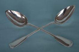 A heavy pair of Continental basting spoons of fidd