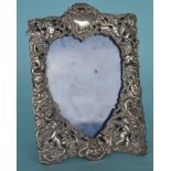 A good embossed heart shaped picture frame decorat