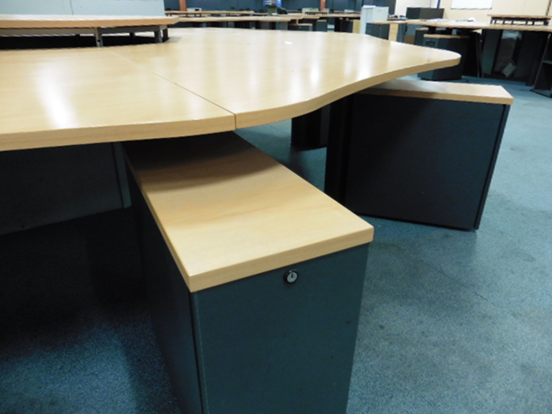 Call centre 10 station modular desk pod finished in beech and grey, comes with 10 free standing - Image 2 of 3